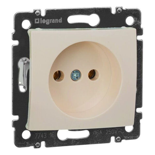 Розетка без заземления LEGRAND Valena Classic слоновая кость