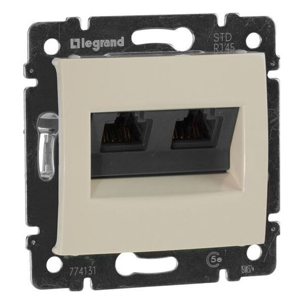 Розетка 2xRJ45 cat.5e UTP компьютерная, двойная LEGRAND Valena Classic слоновая кость